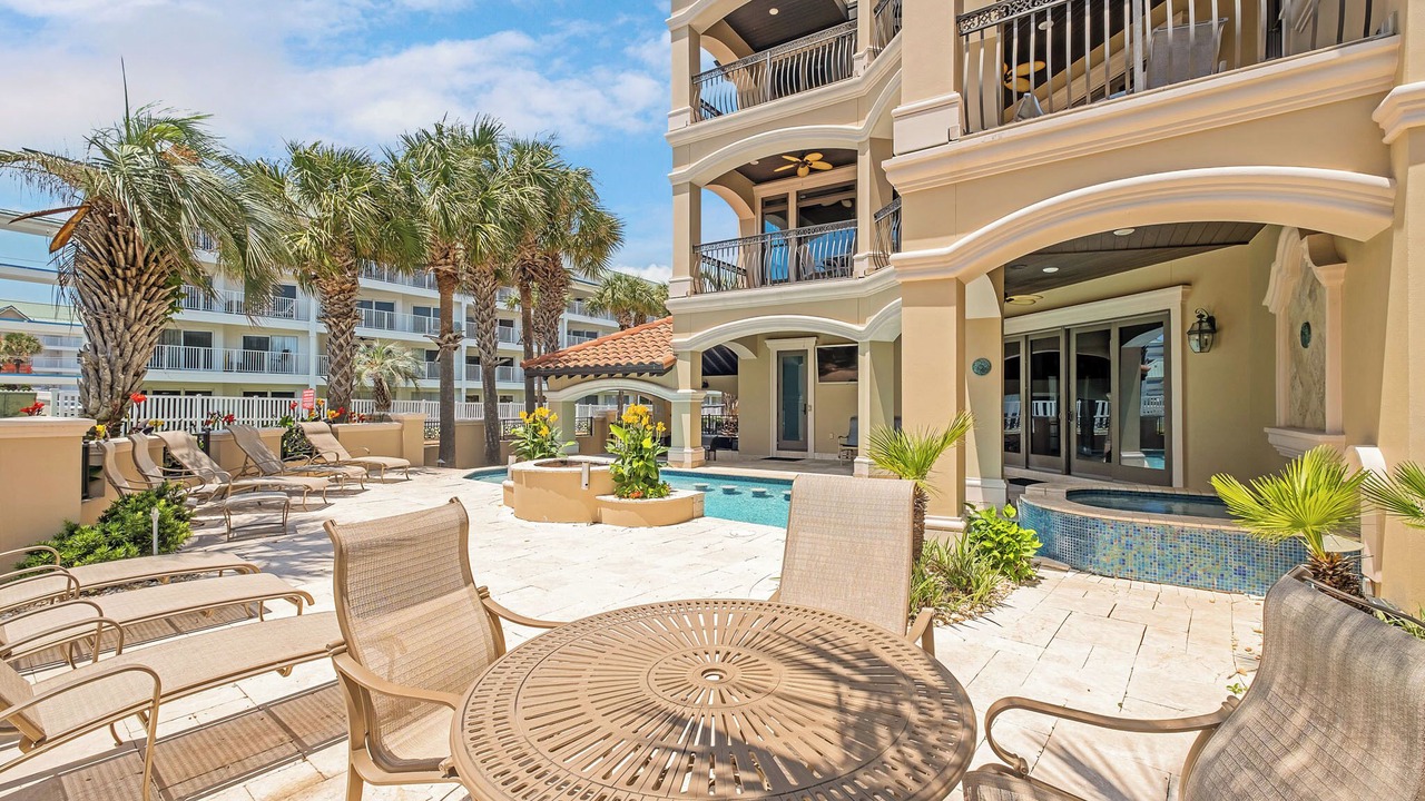 Photo of Others in Avalon Beach Estates