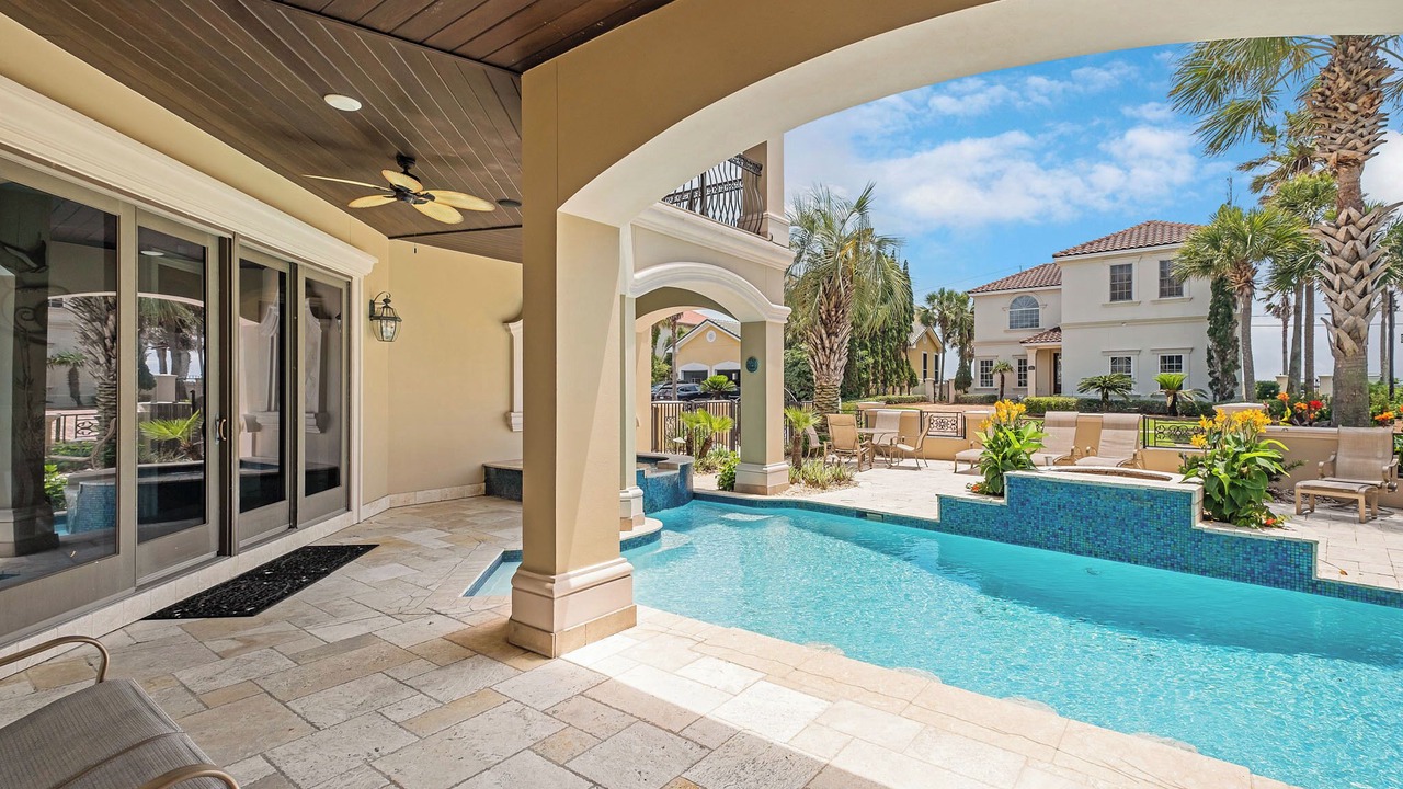 Photo of Others in Avalon Beach Estates