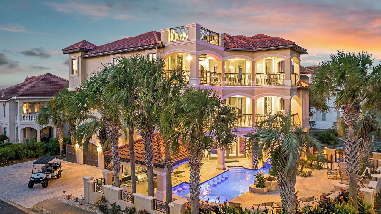 Photo of Others in Avalon Beach Estates