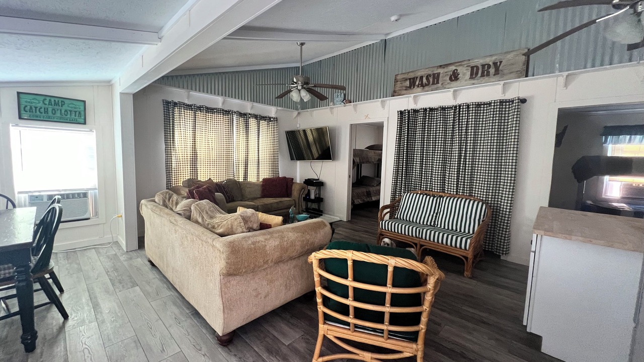 Photo of Livingroom in Chauvin