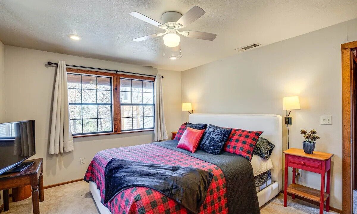 Photo of Bedroom in Streetman