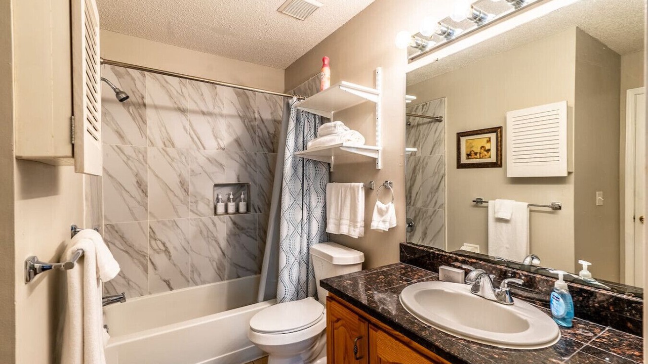 Photo of Bathroom in Orange Park