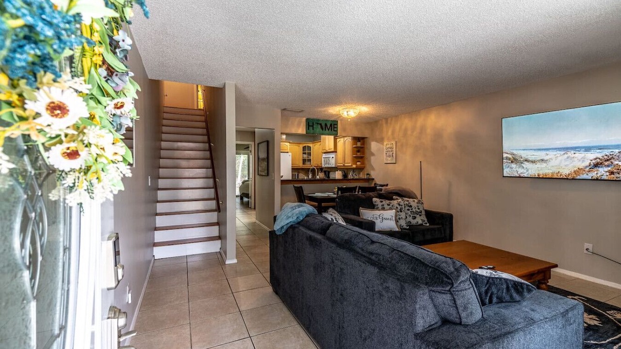 Photo of Livingroom in Orange Park