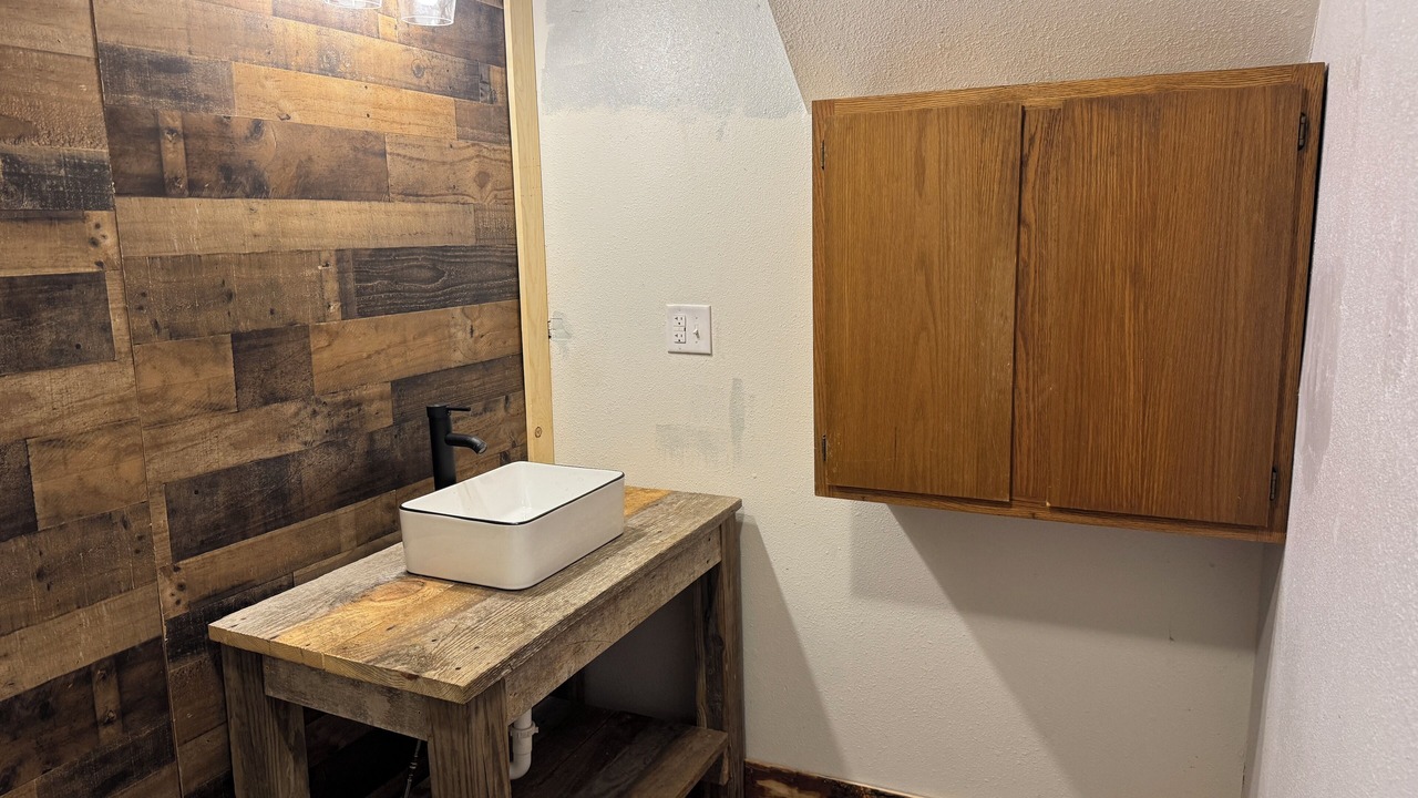 Photo of Bathroom in De Valls Bluff