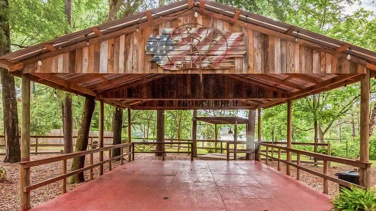 Photo of Outdoor in Wilmer