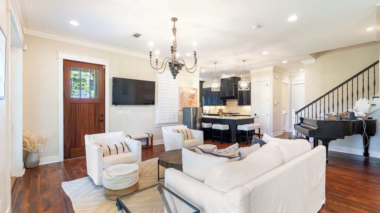 Photo of Livingroom in Lakeside at Blue Mountain Beach