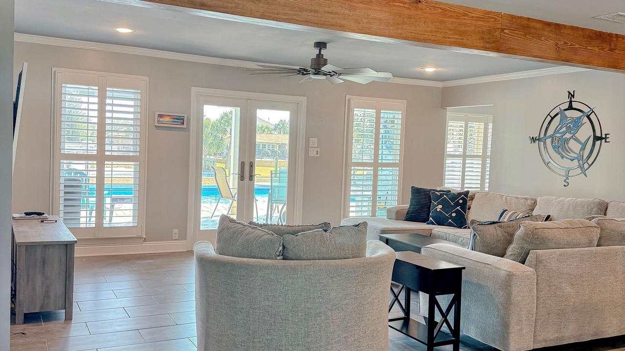 Photo of Livingroom in Gulf Breeze