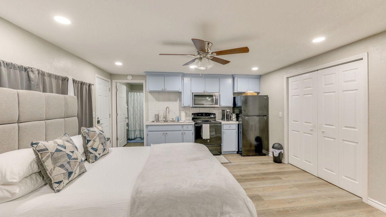 Photo of Bedroom in New Boston