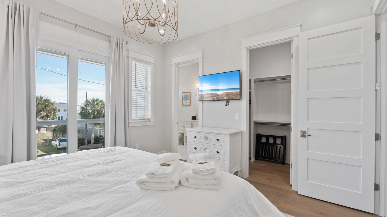 Photo of Bedroom in Laguna Beach