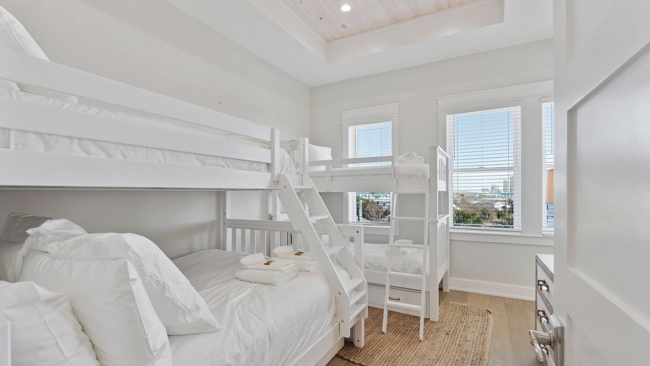 Photo of Bedroom in Laguna Beach