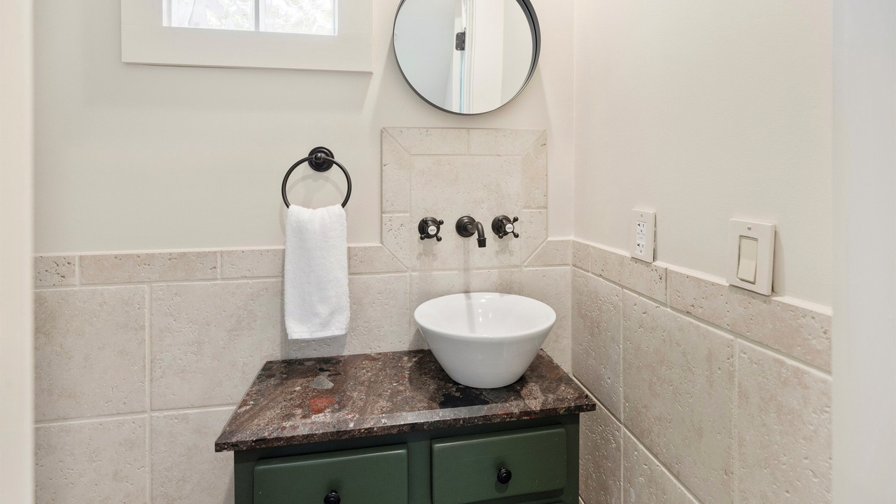 Photo of Bathroom in Sunnyside