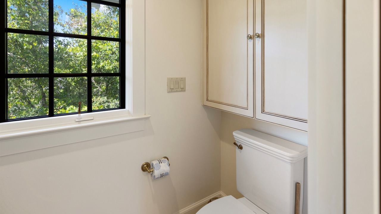 Photo of Bathroom in Sunnyside