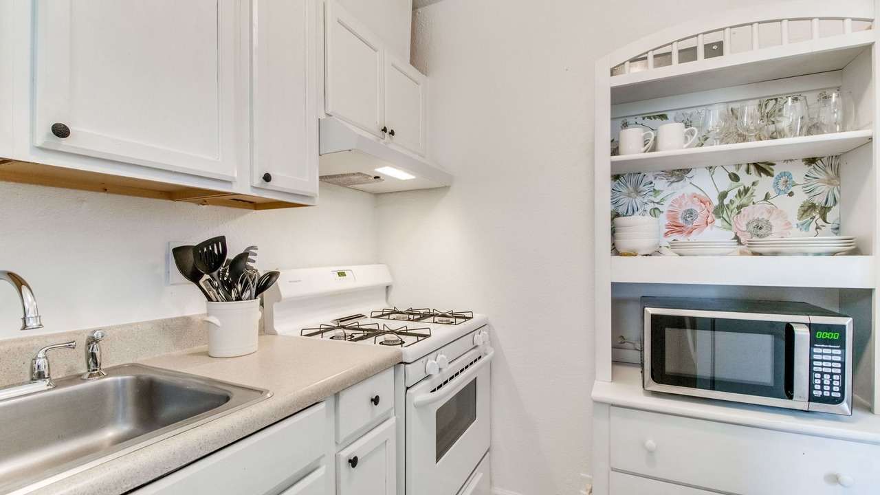 Photo of Kitchen in Navy Point