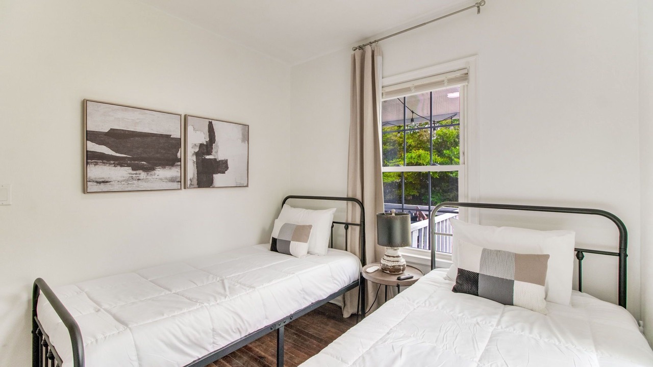 Photo of Bedroom in Navy Point