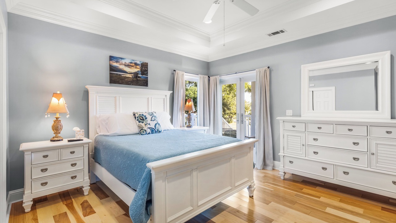 Photo of Bedroom in Long Beach
