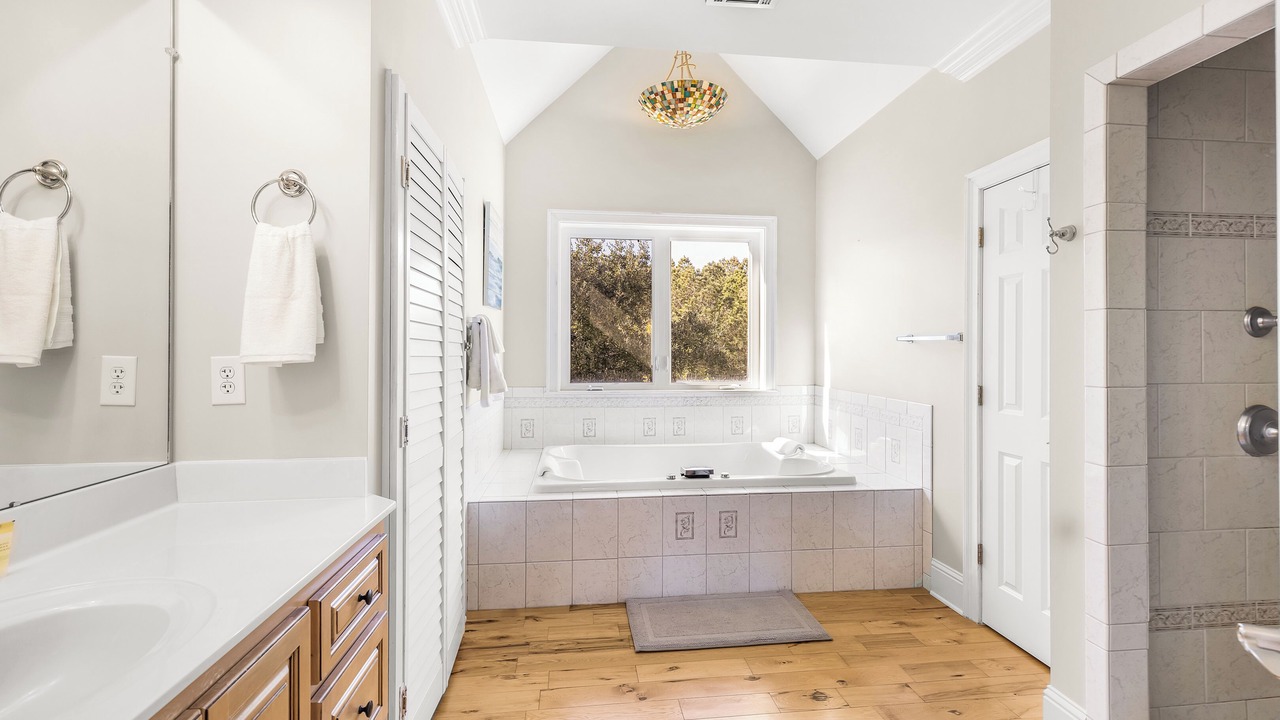 Photo of Bathroom in Long Beach