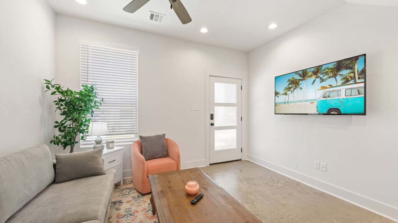 Photo of Livingroom in Lafayette