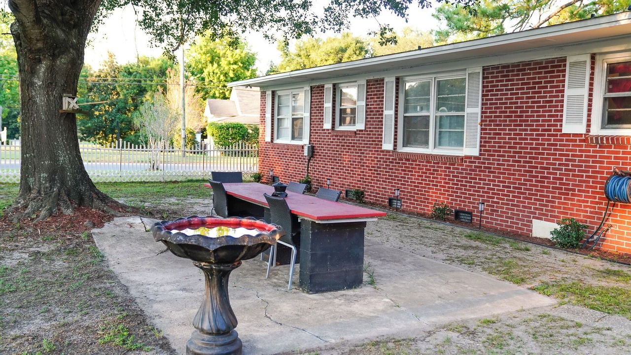 Photo of Outdoor in Milton