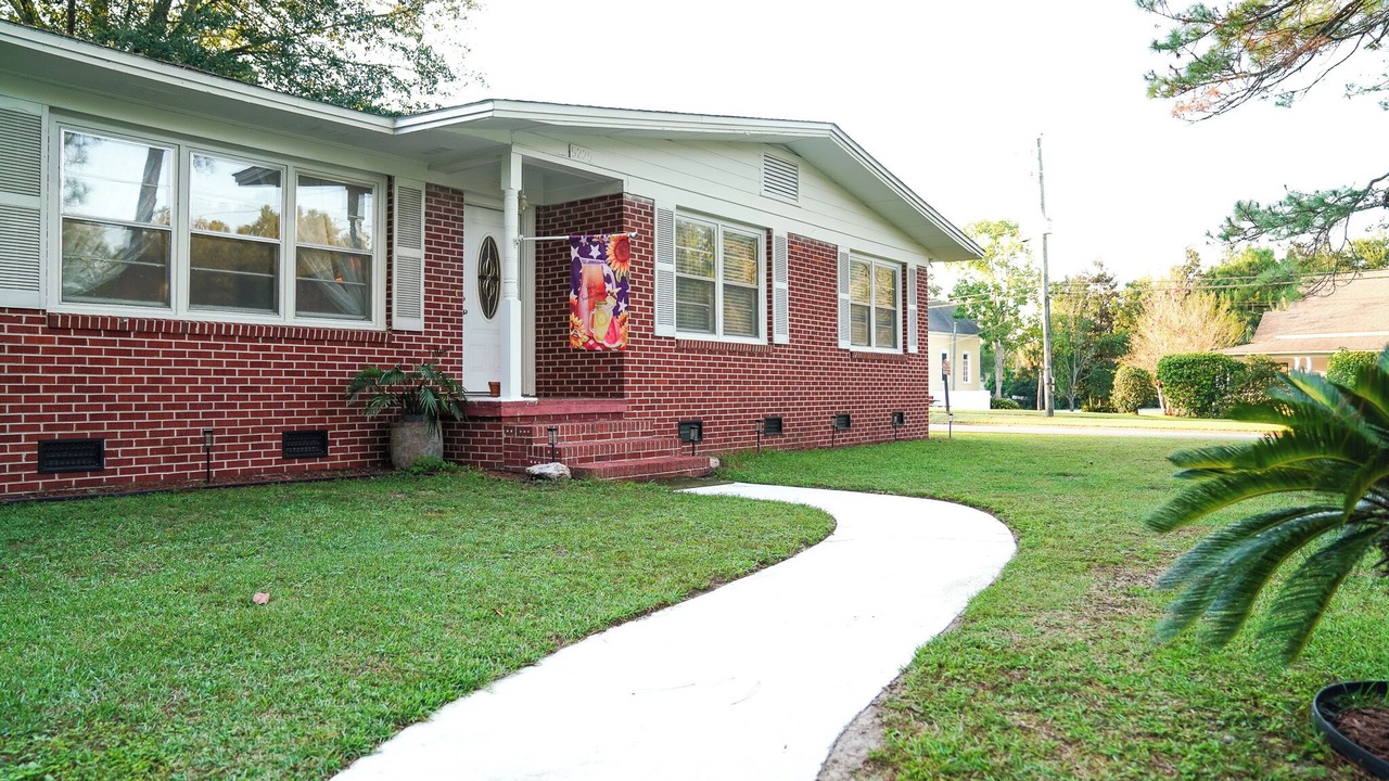 Photo of Outdoor in Milton