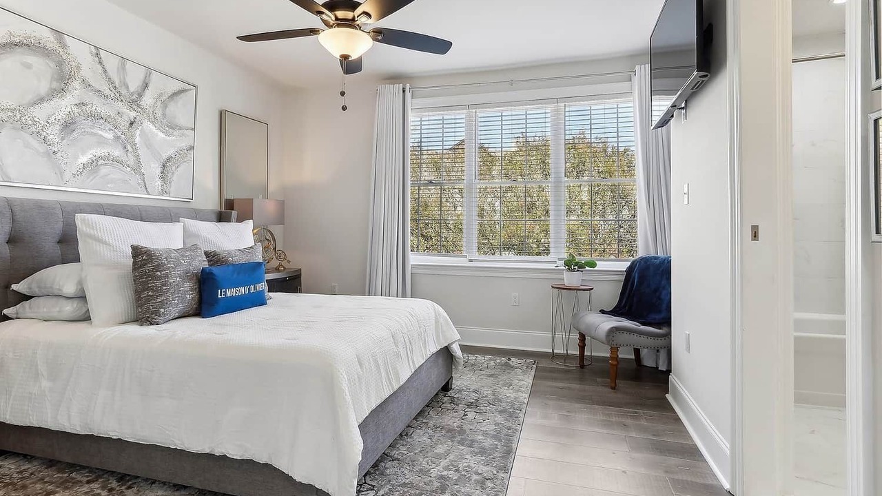Photo of Bedroom in Algiers Point