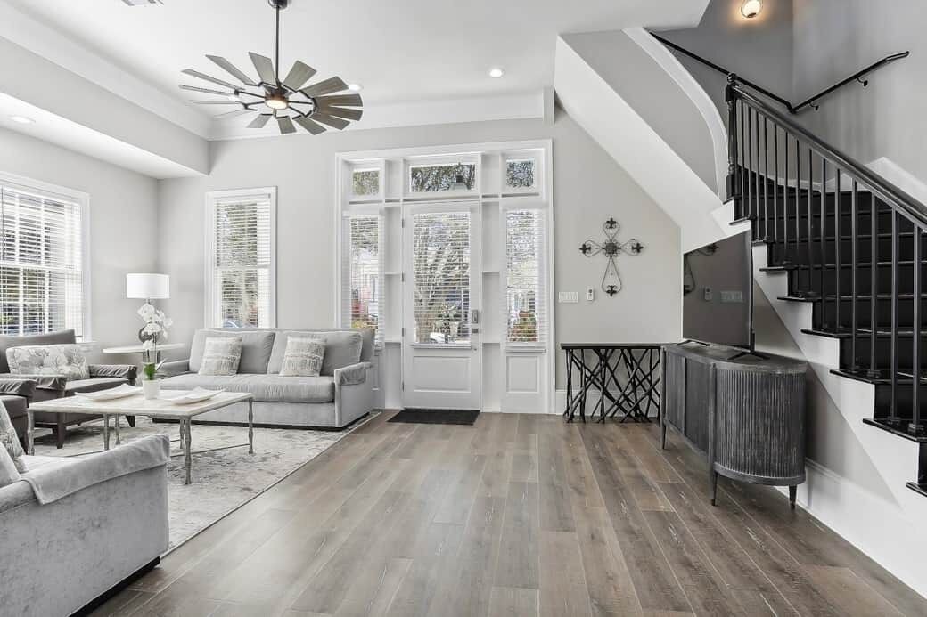 Photo of Livingroom in Algiers Point