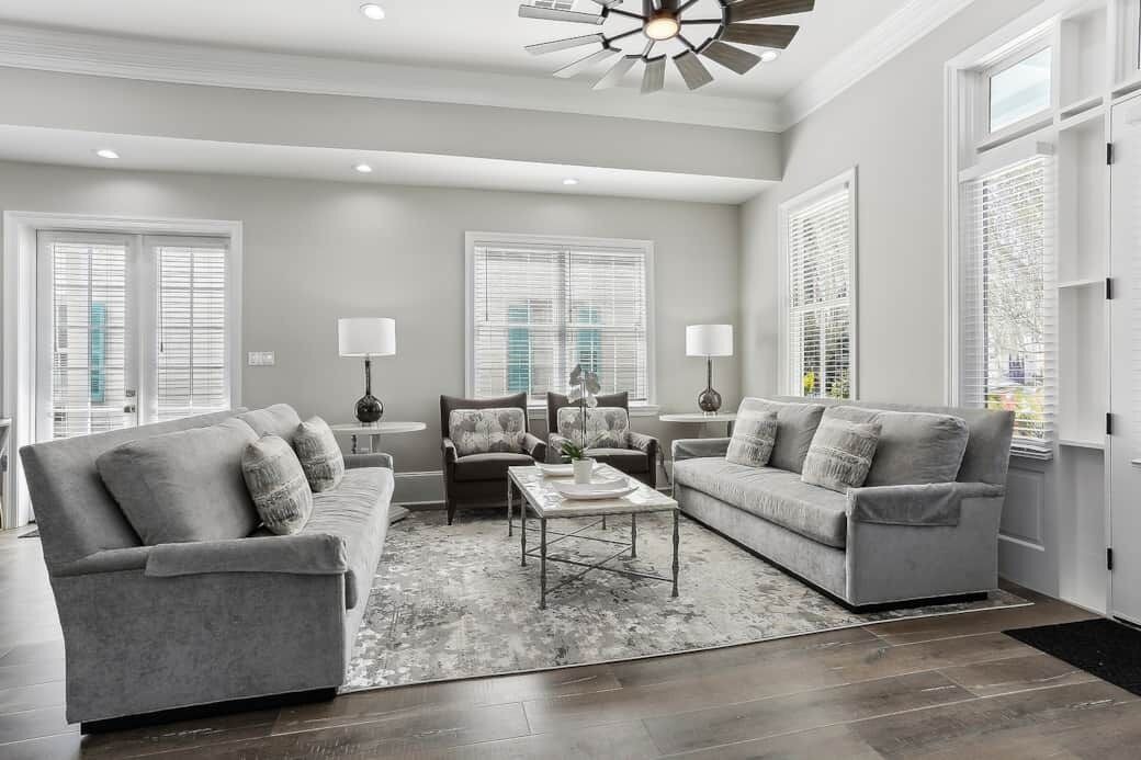 Photo of Livingroom in Algiers Point