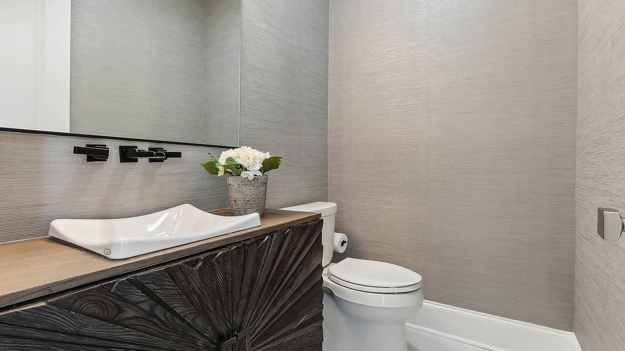 Photo of Bathroom in Algiers Point