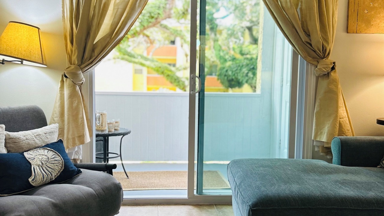 Photo of Livingroom in Mary Esther
