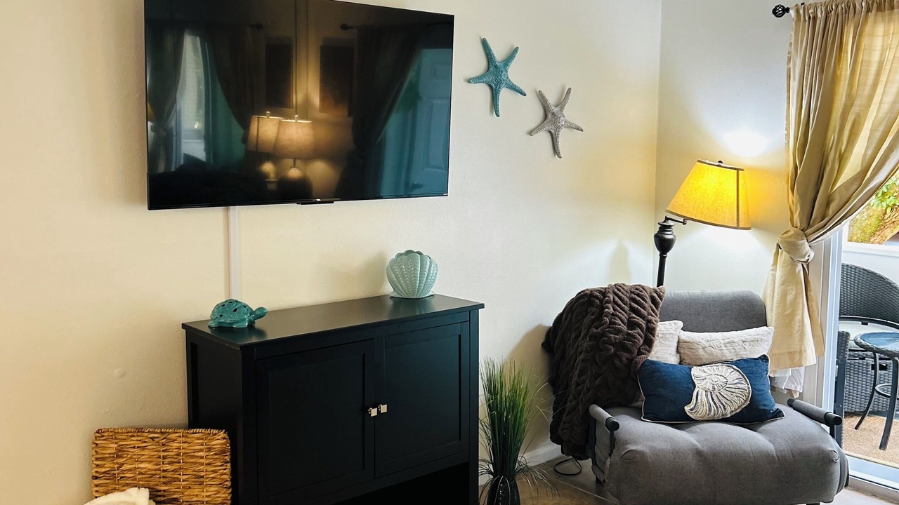 Photo of Livingroom in Mary Esther