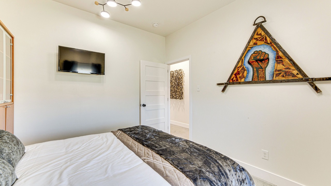 Photo of Bedroom in Point