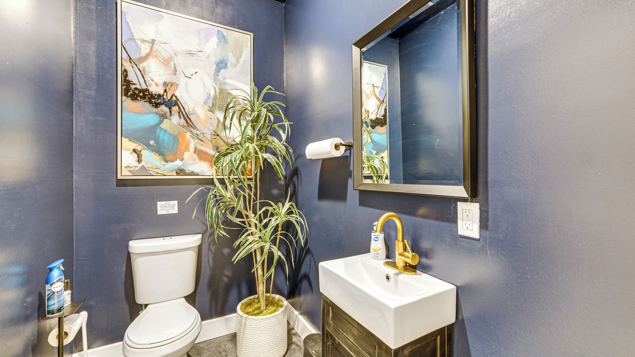 Photo of Bathroom in Point