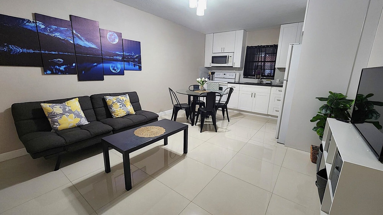 Photo of Livingroom in Golden Gate