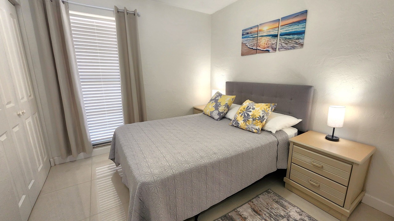 Photo of Bedroom in Golden Gate