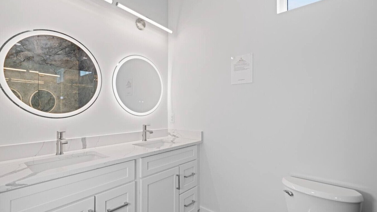 Photo of Bathroom in El Centro Beach