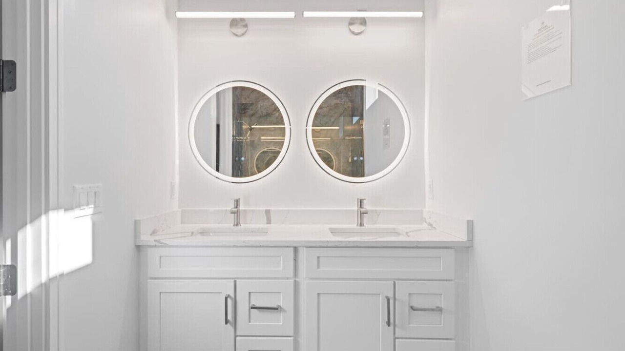Photo of Bathroom in El Centro Beach