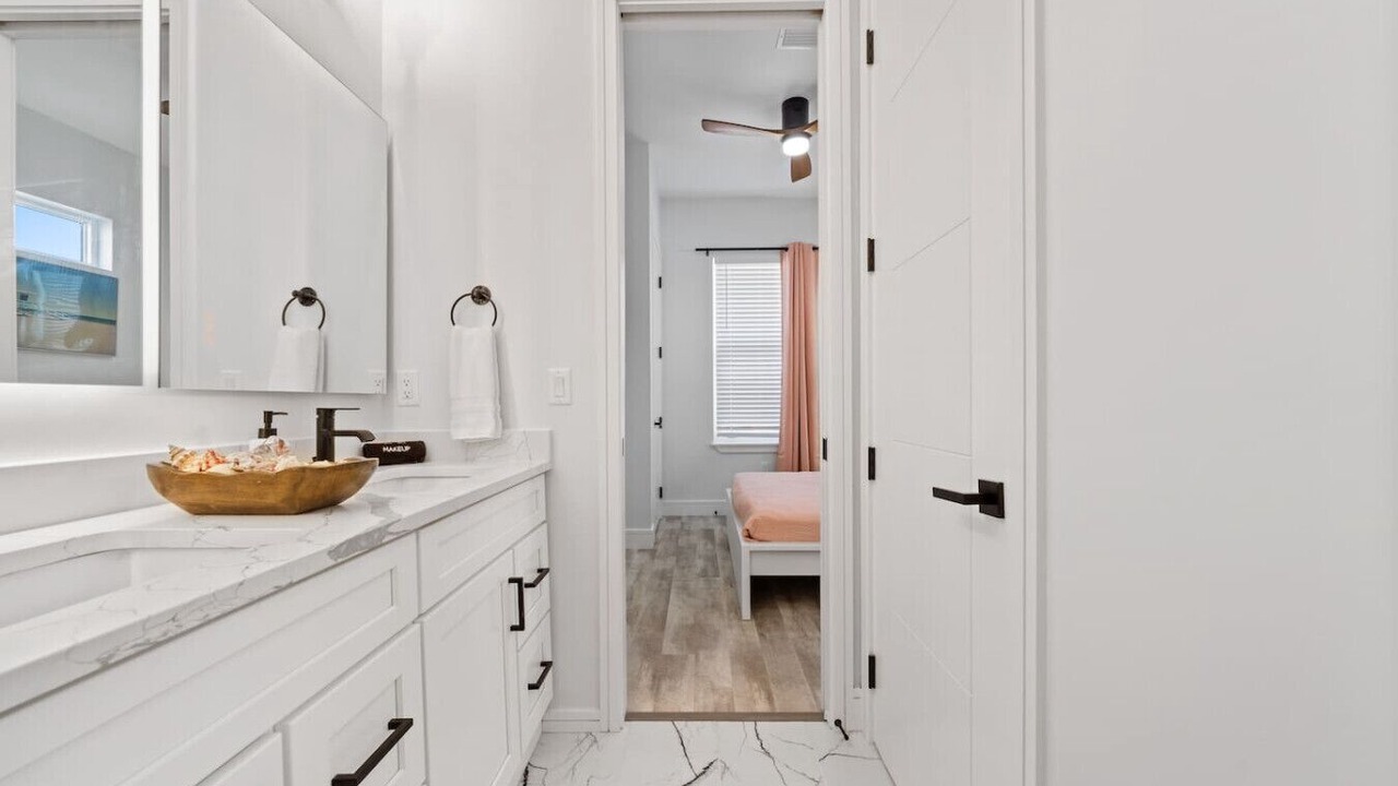 Photo of Bathroom in El Centro Beach