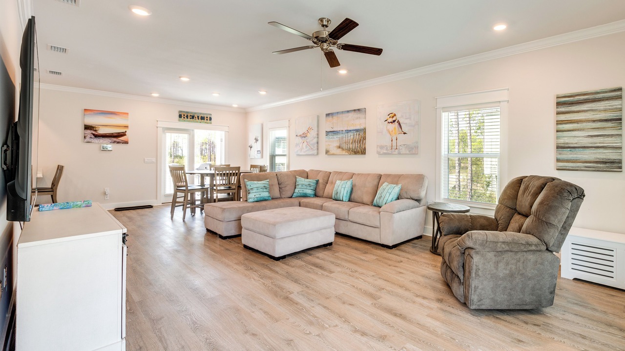 Photo of Livingroom in Panacea