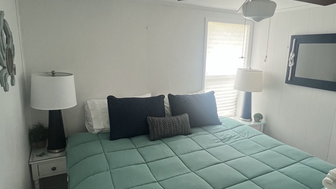 Photo of Bedroom in Eastpoint