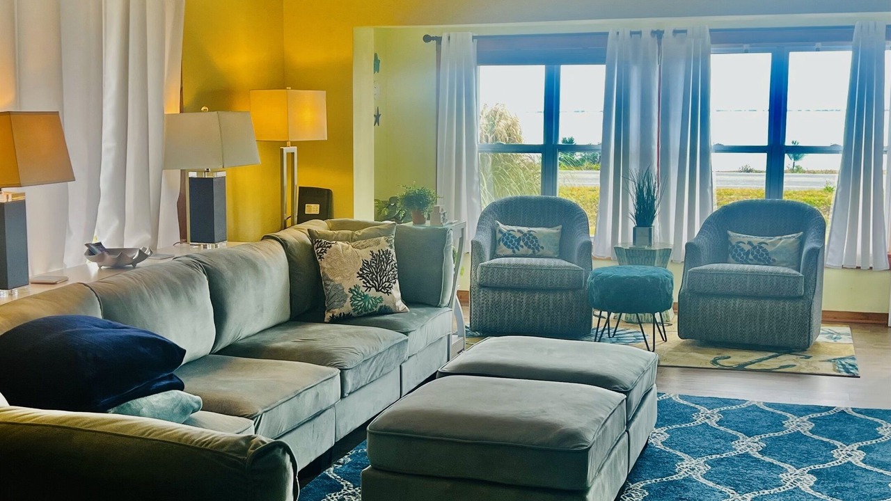 Photo of Livingroom in Eastpoint