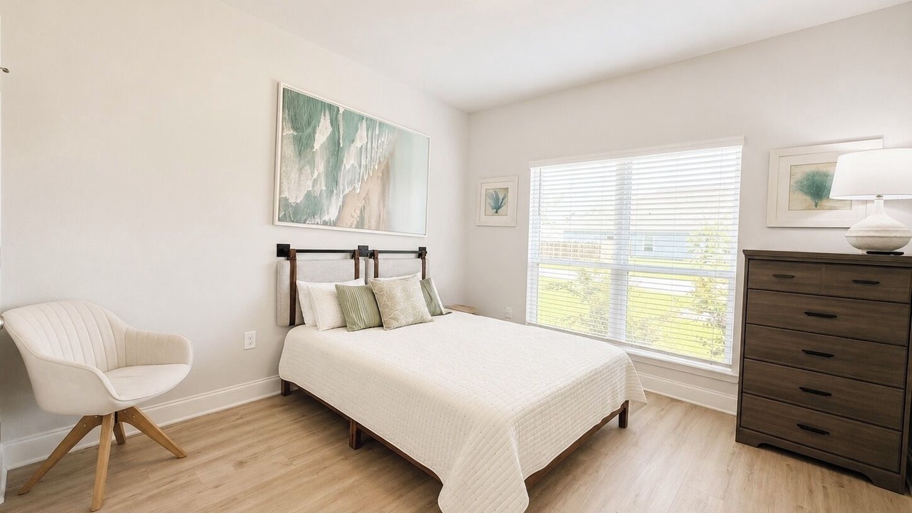 Photo of Bedroom in Foley