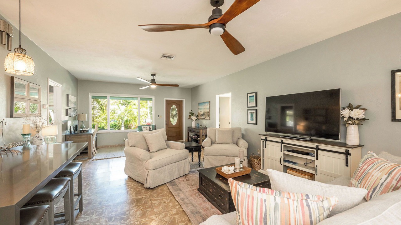 Photo of Livingroom in Midtown