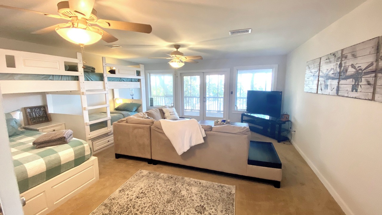 Photo of Bedroom in Mary Esther