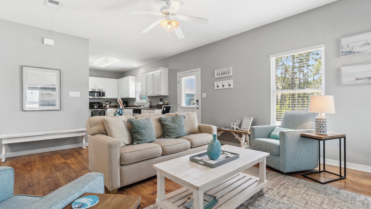 Photo of Livingroom in Fort Morgan