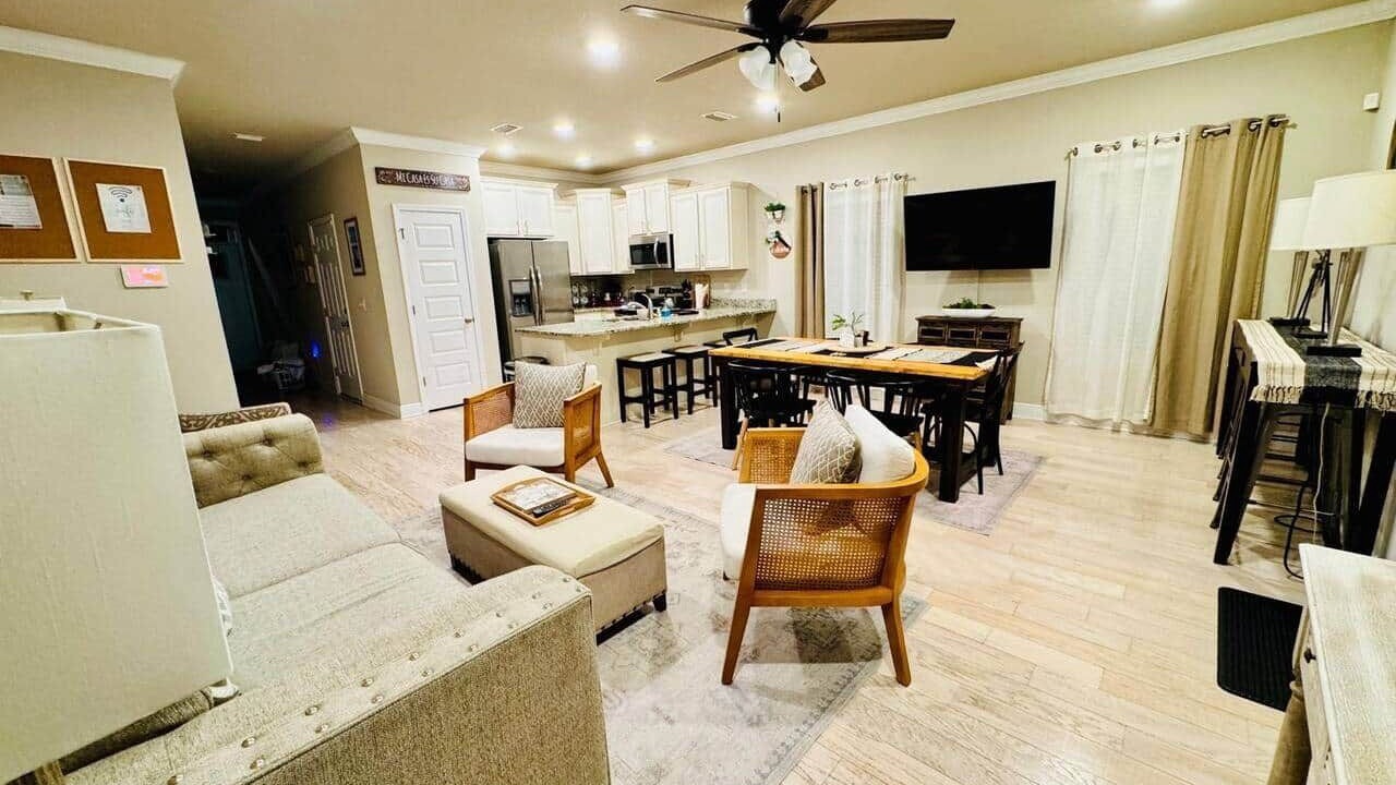 Photo of Livingroom in South Pensacola