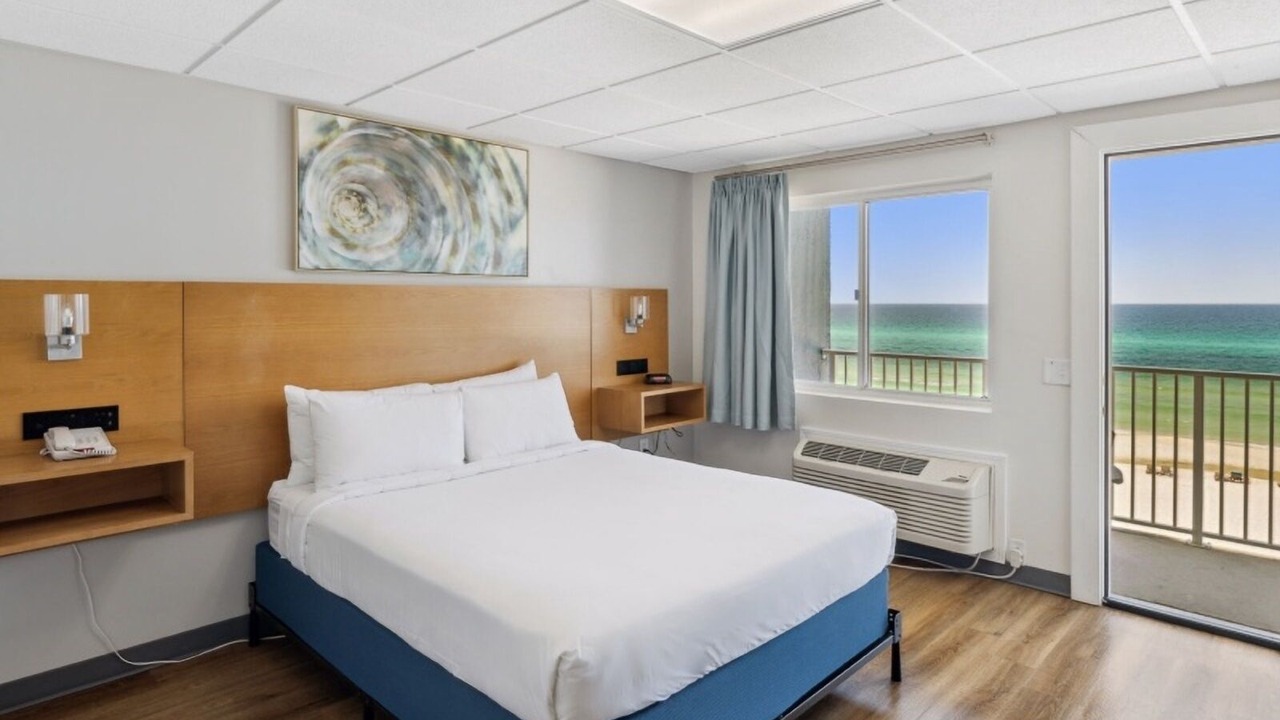 Photo of Bedroom in Fort Bay