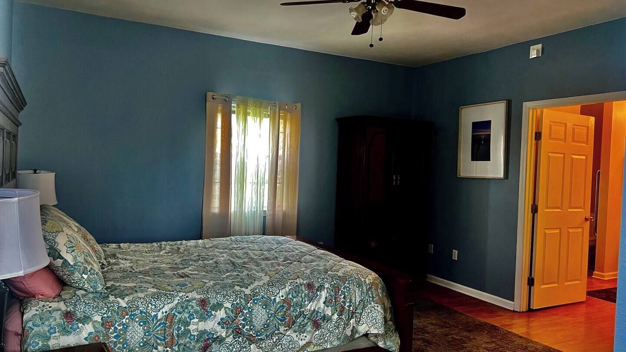 Photo of Bedroom in Mandeville