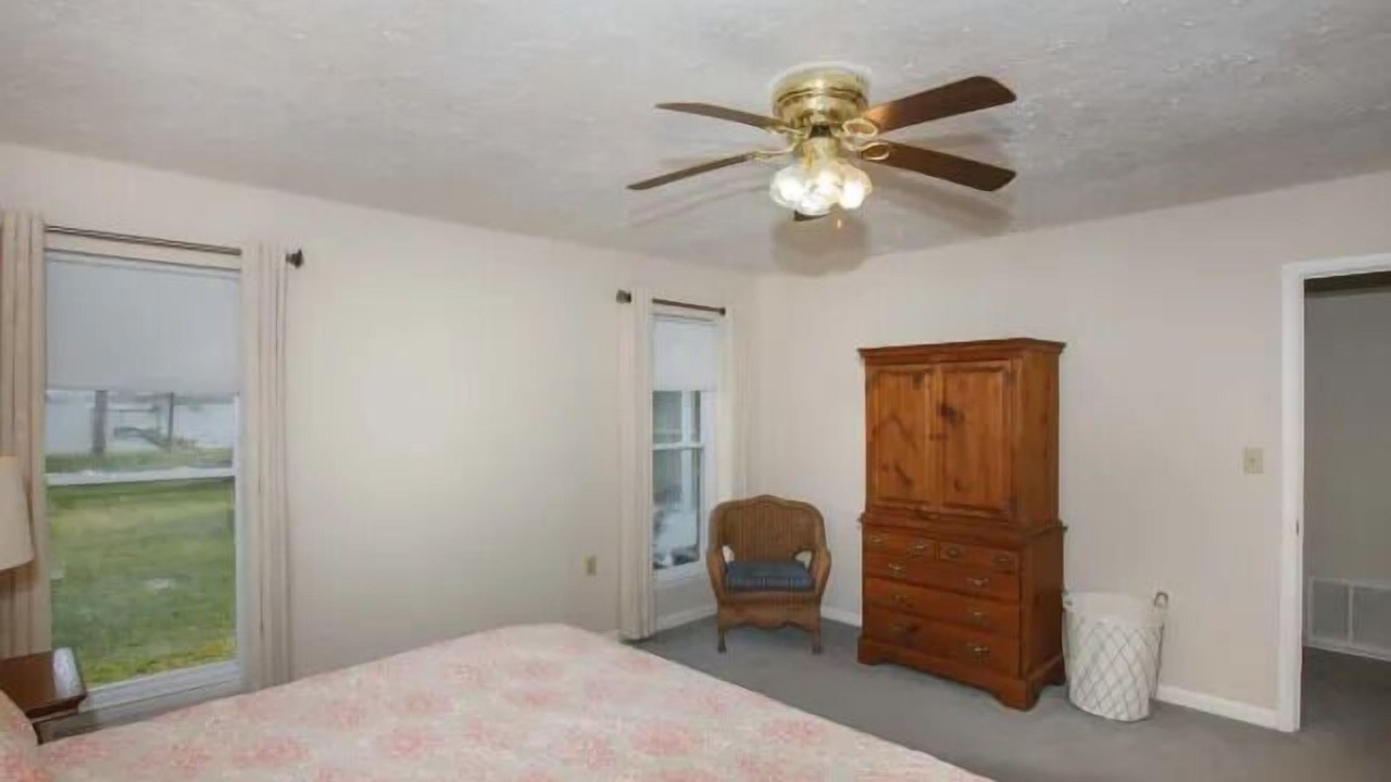 Photo of Bedroom in Lillian