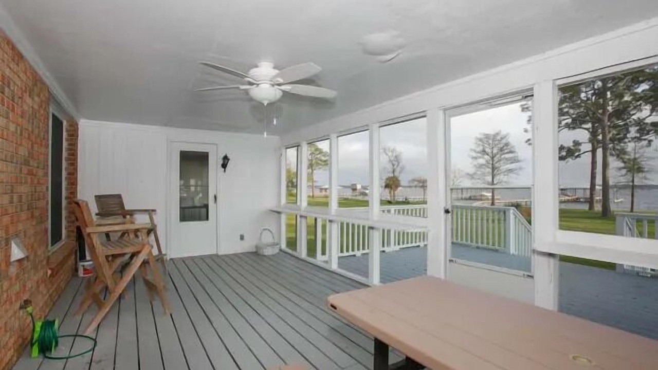 Photo of Outdoor in Lillian