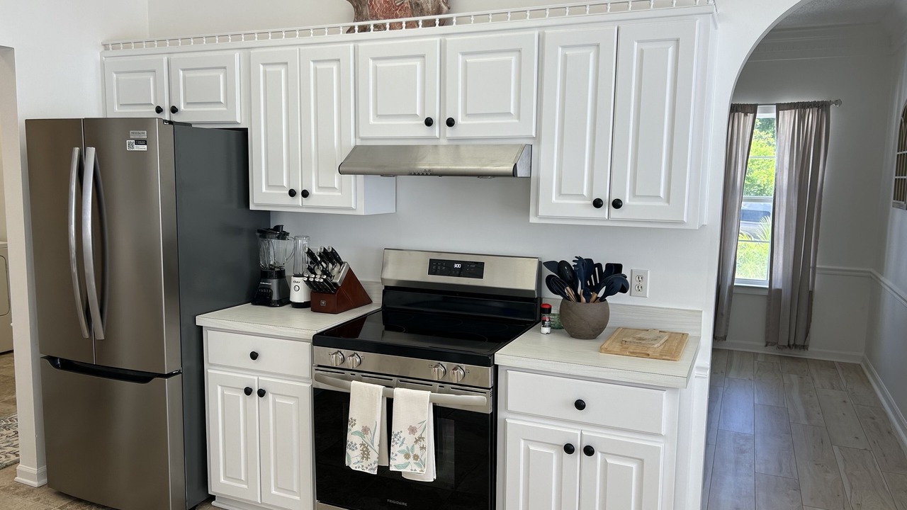Photo of Kitchen in Kiska Beach