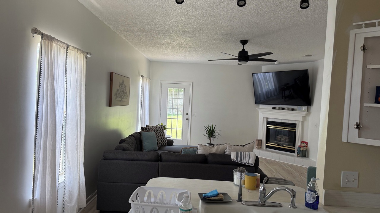 Photo of Livingroom in Kiska Beach